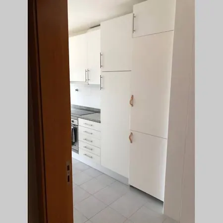 Apartamento Inteiro Maravilhoso, Simples E Luxuoso Lisbon